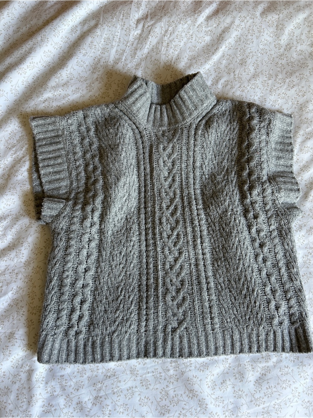 Pink Rose Gray Cable-Knit Short-Sleeve Turtleneck Sweater